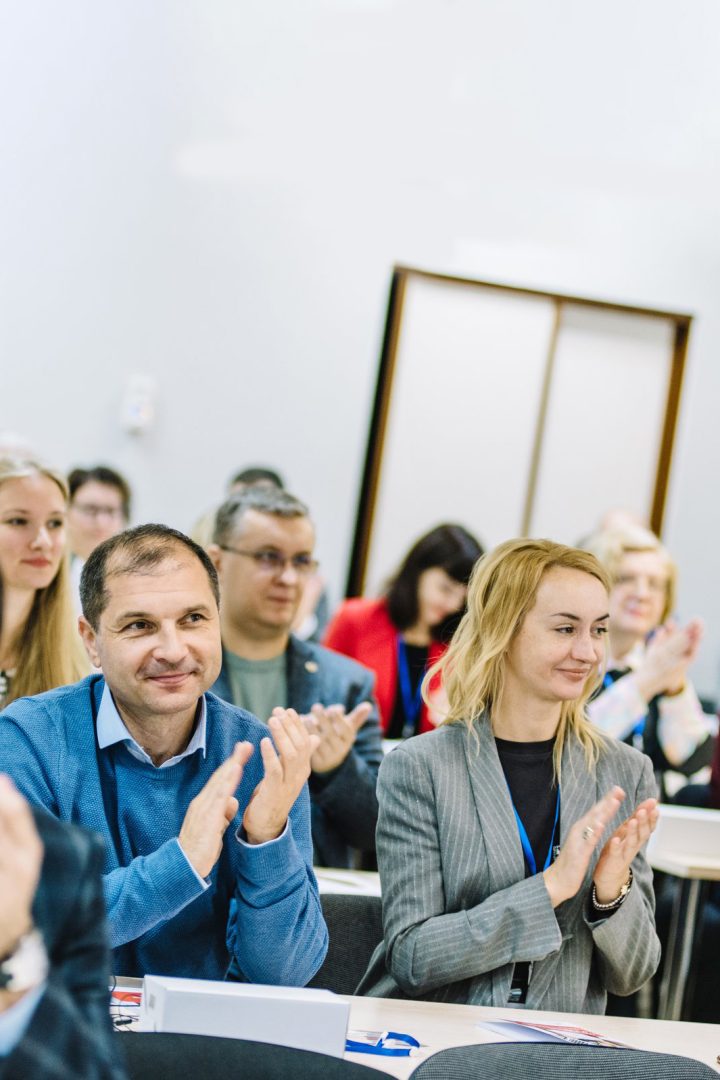 Стипендія для лідерів змін від Спільноти публічних фінансів